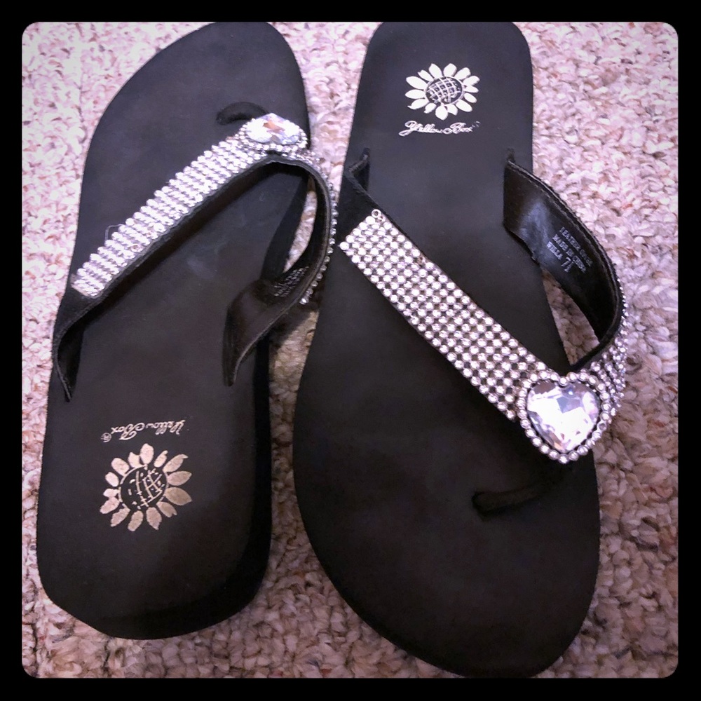 Yellow Box black and bling flip flops size 7 1/2